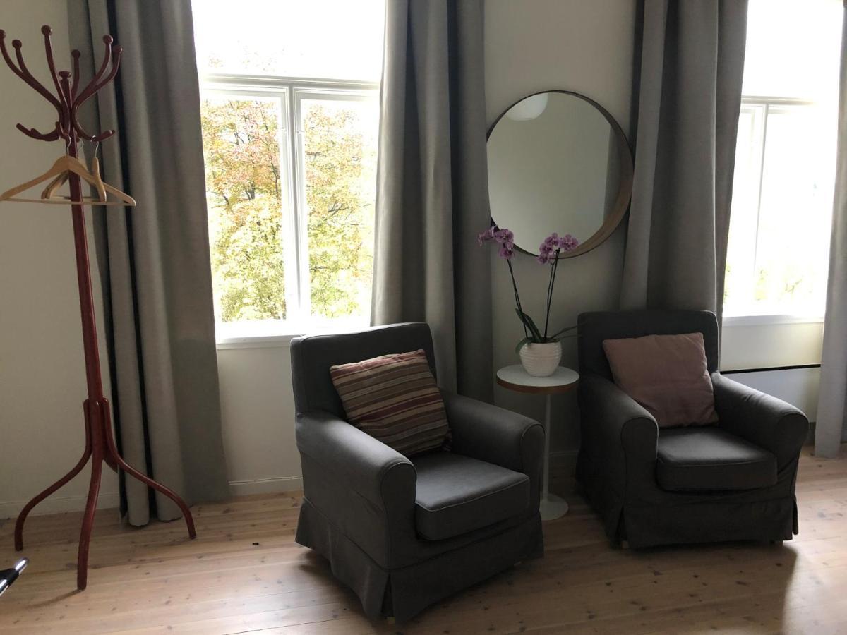 Lindstrom Hotel Lærdalsøyri Kültér fotó