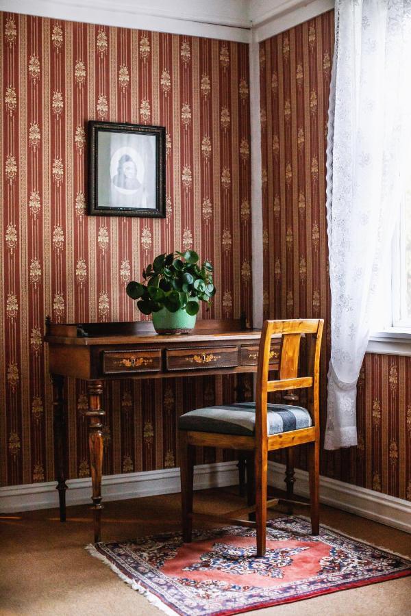 Lindstrom Hotel Lærdalsøyri Kültér fotó